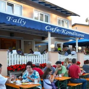 Cafe Fally